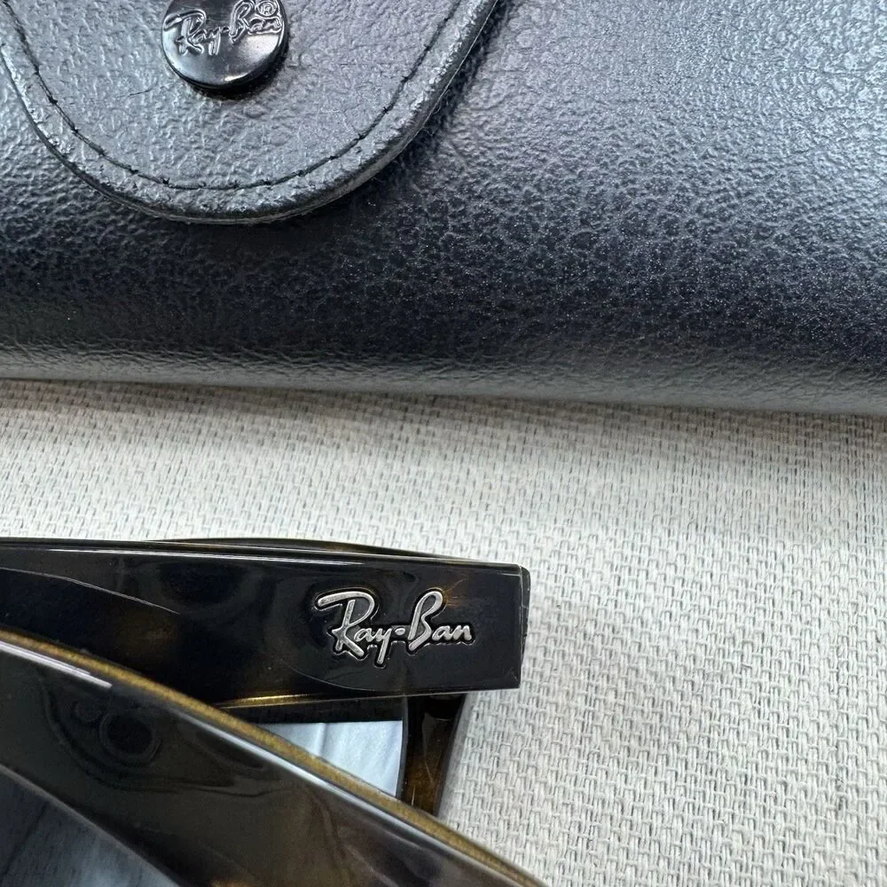 Ray-Ban RB2132 New Wayfarer 902/58 Tortoise 52-18 Sunglasses Made Italy
